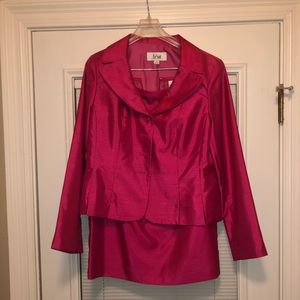 Let Suit jacket and skirt set.